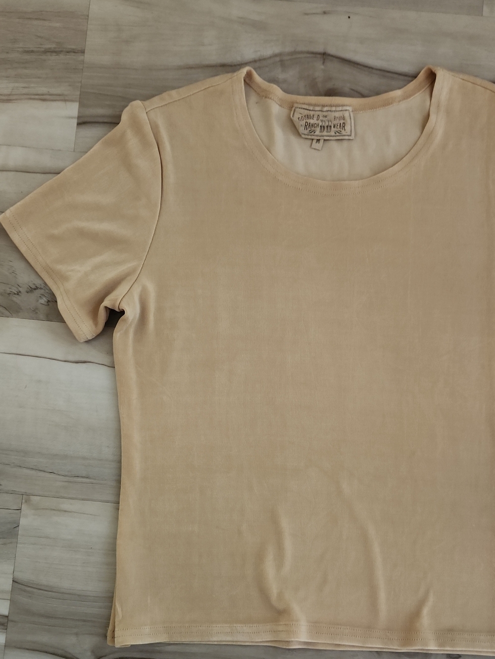 Double D Ranch Wear Yellow Gold Short Sleeve Top Size Medium - Picture 2 of 5